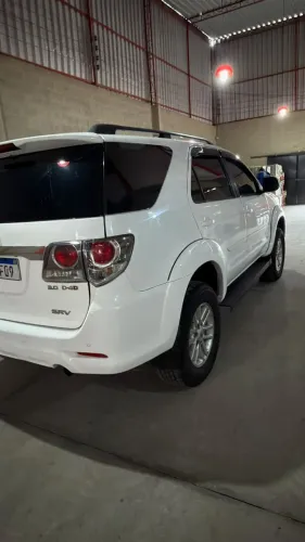 Toyota Hilux SW4 SRV D4-d 4X4 3.0 TDI Dies. AUT 2012