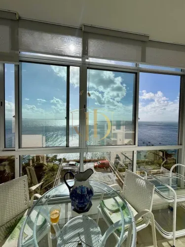CORREDOR DA VITÓRIA Vendo apartamento vista mar, 4/4, 198 m², com acesso ao píer, na Vitór