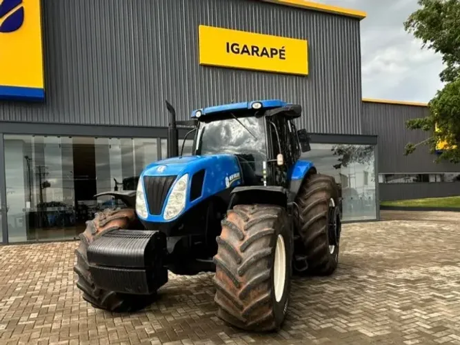 Trator New Holland T7.245 - Cabinado