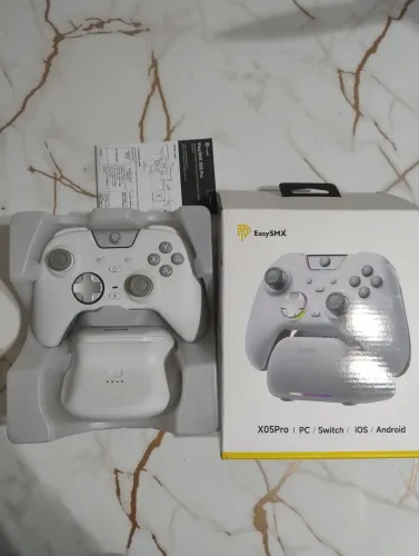 Controle sem Fio Easysmx x05 Pro com Base de Carregamento