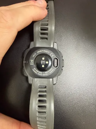 GARMIN INSTINCT
