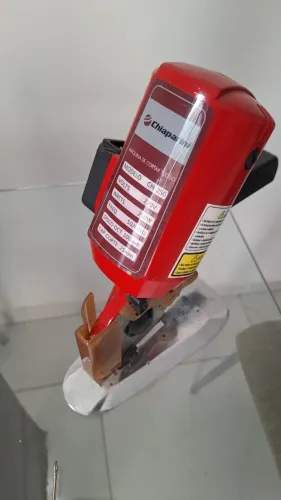 Tesoura eletrica 