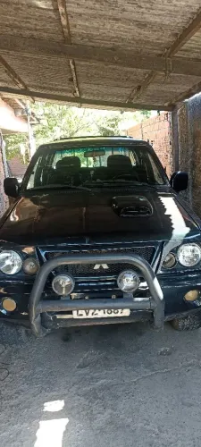 Mitsubishi L200 GLS 2.5 4X4 CD Diesel 2002