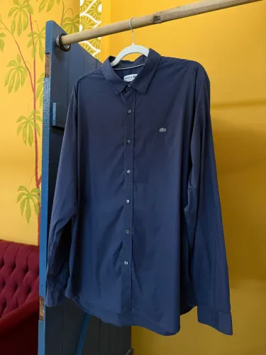 Camisa LACOSTE// nunca usada -Tam 46