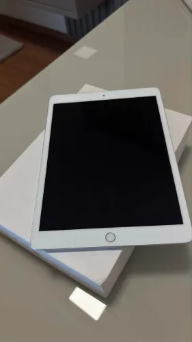 Ipad 7 + Airpods 2ª geração 