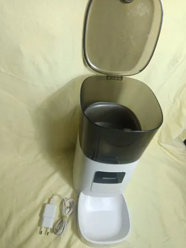 Comedouro Automático Alimentador Inteligente MADOG.