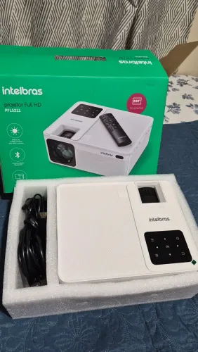 Projetor Intelbras PFL5211 Full HD 5200 Lúmens (Bluetooth/Wi-Fi)