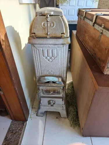  salamandras a lenha antigo em ferro fundido