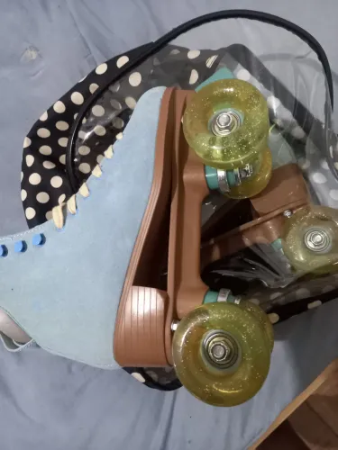 patins retrô usado só uma vez, na embalagem original 