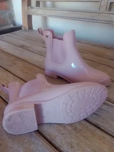 Bota infantil, molekinha