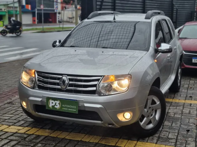 Renault Duster Dynamique 2.0 Hi-flex 16V Aut. 2015