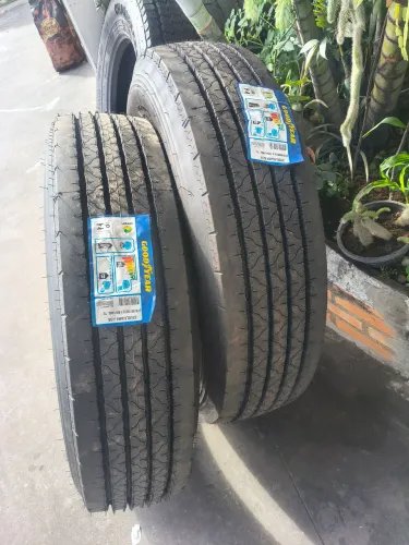 Pneus para caminhões