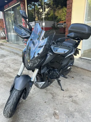 Bajaj Dominar 400 2025 - Apenas 1.666 km! Equipada com Bauleto - Estado de Zero