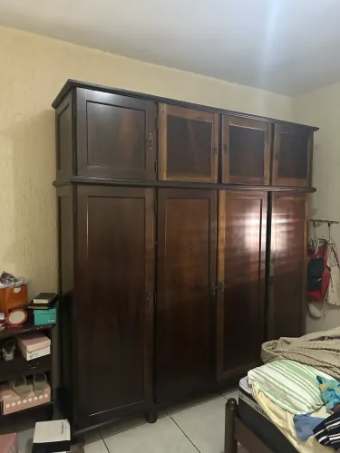 GUARDA ROUPA EXCELENTE 