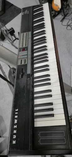 Teclado KURZWEIL