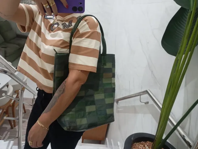 Vendo bolsa ecobeg couro legítimo nova nunca foi usada