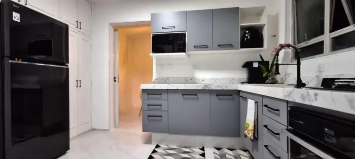 Apartamento Reformado | 148m² | 3 Dormitórios | 1 Suíte | Próximo ao Ibirapuera | Vila Mar