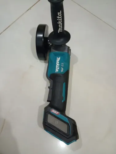 Esmerilhadeira profissional Angular 5 Xgt. Makita nova valor de mercado 1200.