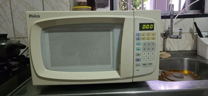 Micro-ondas Philco PMS20 127V 1150W