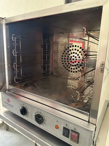 FORNO ELÉTRICO PROGAS 4 DIVISORIAS (OPORTUNIDADE)