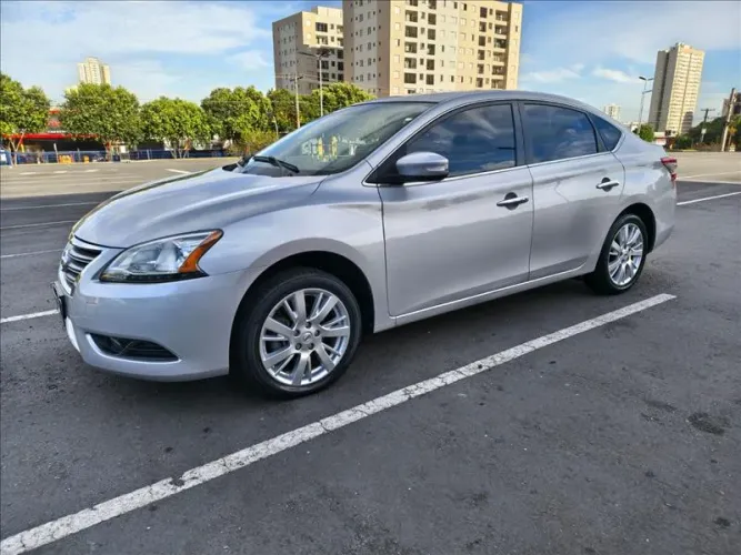 Nissan Sentra SV 2.0 Flexstart 16V Aut. 2016