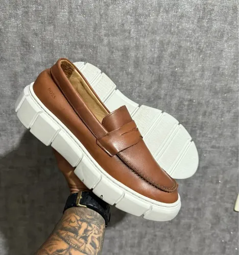 Sapatos de couro -fazemos entrega