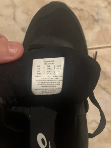 Tênis Asics preto