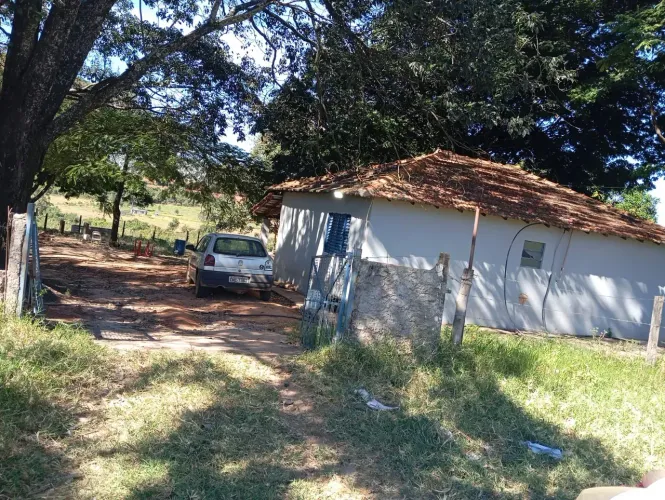 Isitio em cajuru 9.5 alqueires 2.000.000.00    ( dec )
