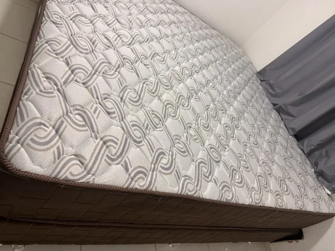 VENDO CAMA KING