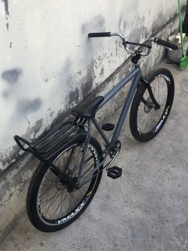 Bicicleta montadinha aro 26