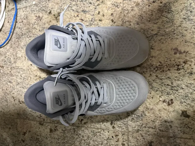 Tênis Air Max 90 Cinza - n 43