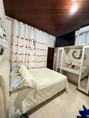 Cama