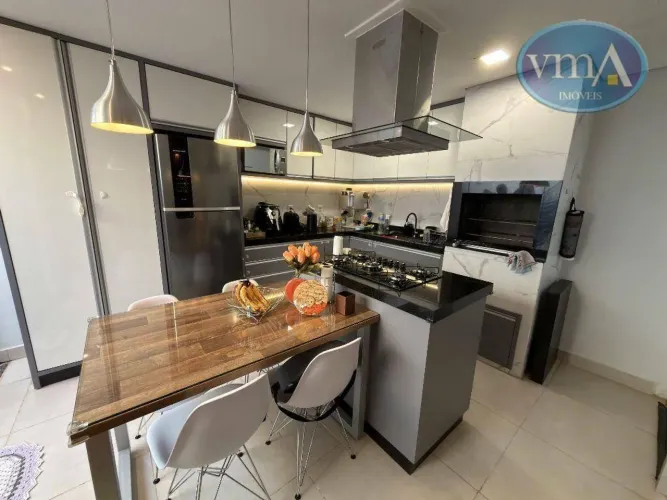 Vendo casa térrea de 85m², toda reformada, com energia solar, no Cond. Brisas da Chapada,