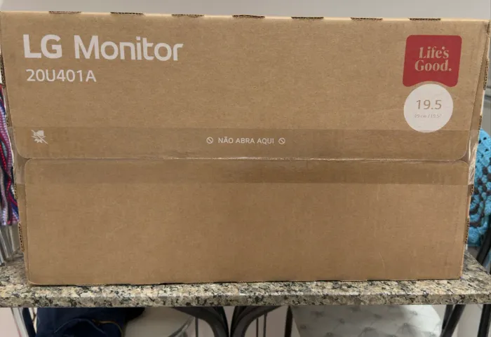 Monitor LG LED Home & Office 20U401A-B Tela 20