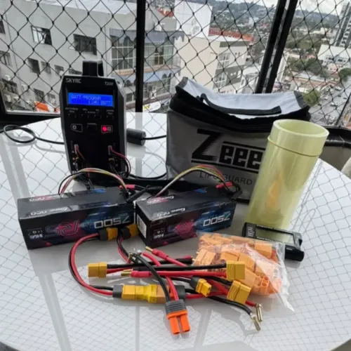 Carregador Skyrc T200 + 2x Gens Ace 4s 7500mah | Usado