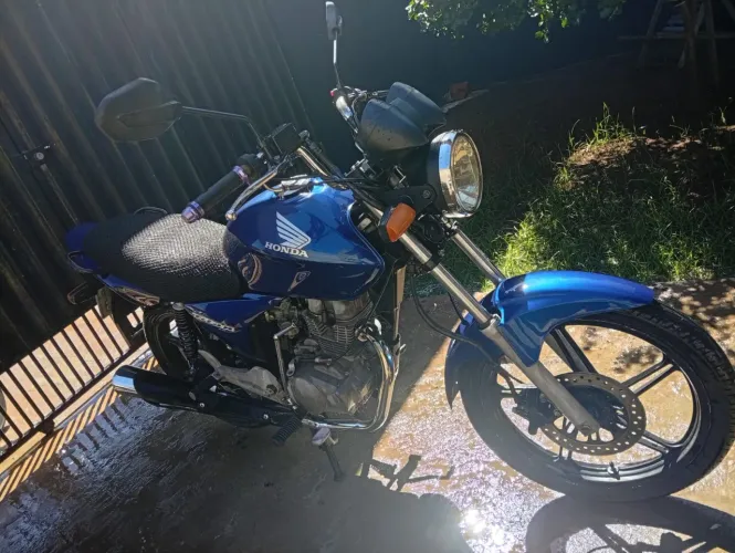 Titan 150