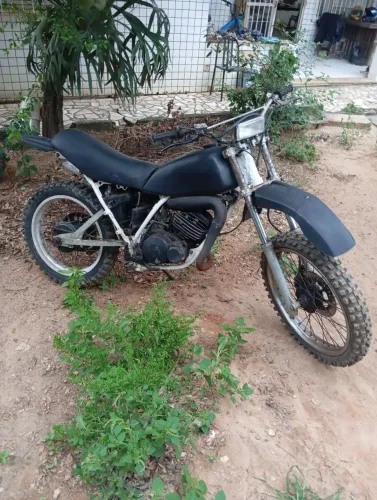 DT 180