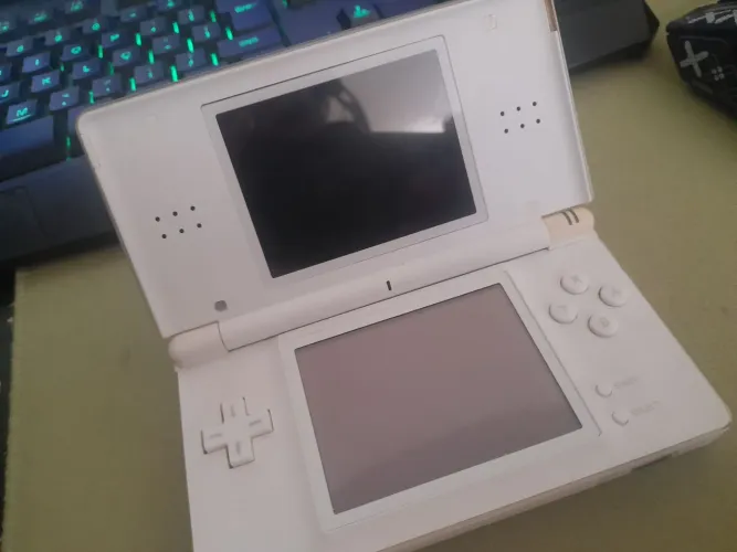 Nintendo ds lite 