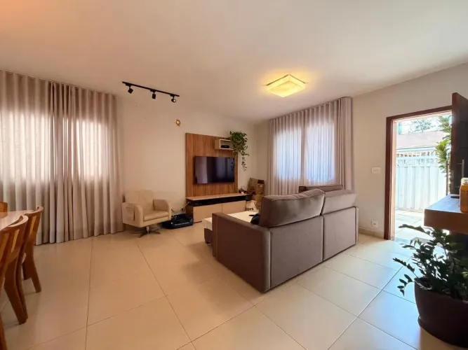 Casa para Venda em Contagem, Eldorado, 3 dormitórios, 1 suíte, 1 banheiro, 3 vagas