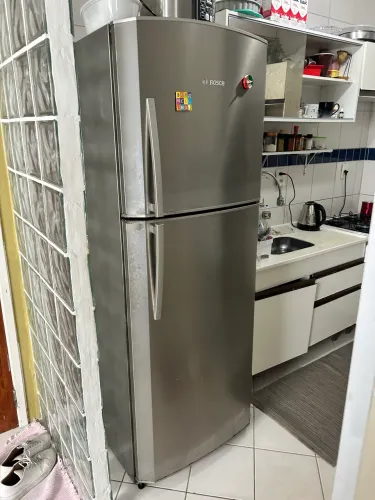 Geladeira Inox Bosh