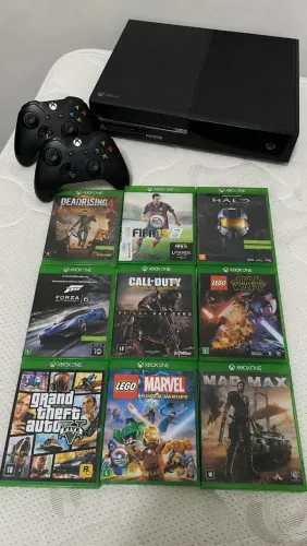 ? Xbox One 500GB + 2 controles originais + 9 jogos.