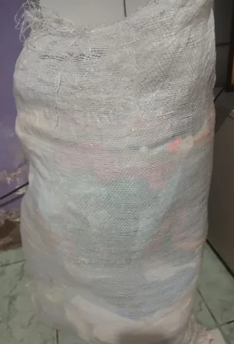 Lote de roupas para brechó 