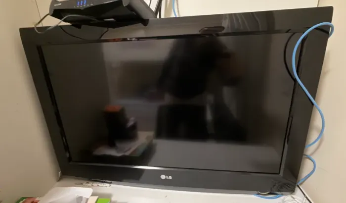 TV LG 26" (Não é smart)