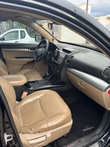 Kia Motors Sorento 3.5 V6 24V 278cv 4X4 Aut. 2014