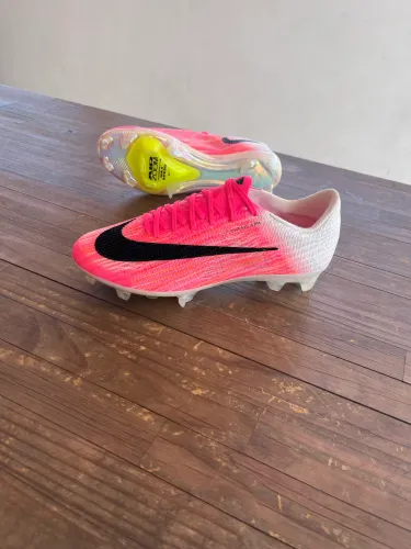 Chuteira Nike