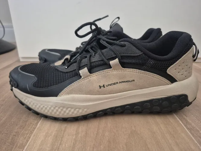 Tenis under armour 41