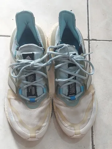 Tênis Adidas ultraboost cold.rdy