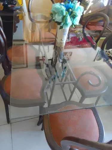 Mesa de vidro 6 cadeiras