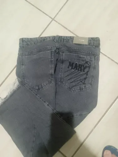 Calça nova Mary land 