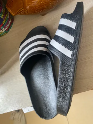 Sandália adidas original